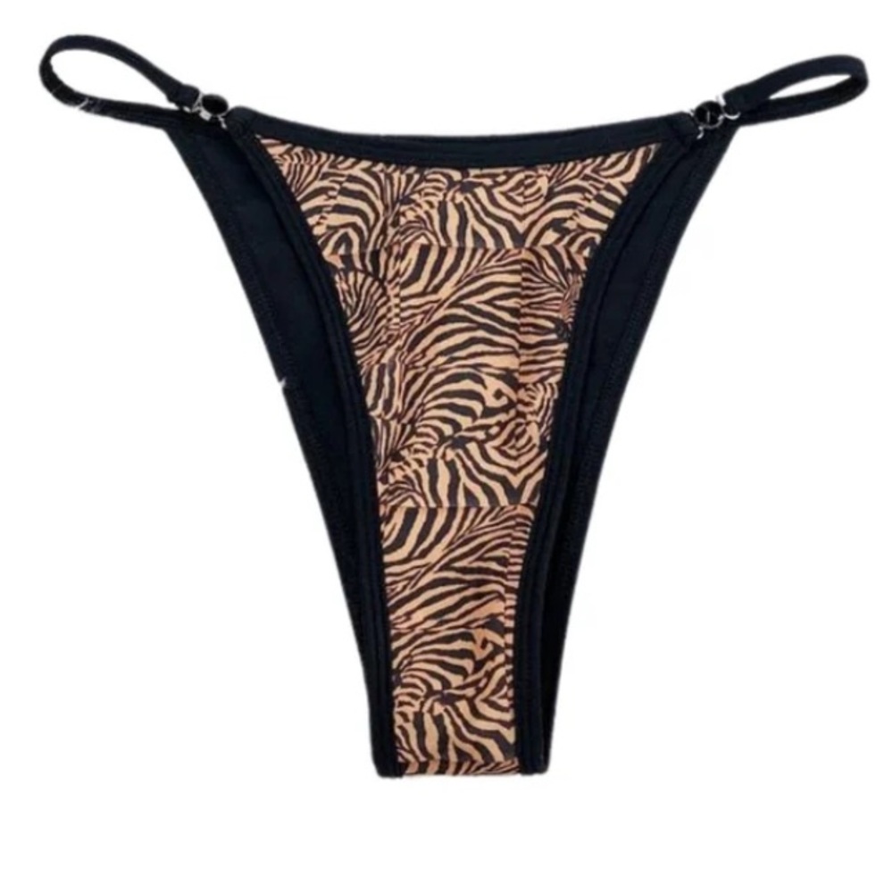 STRAWBERRY MILK MOB MEDUSA BOTTOM SIZE MEDIUM